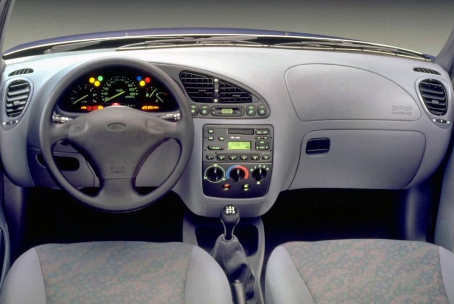  Ford Fiesta 1996 года  (фото 36 из 53)